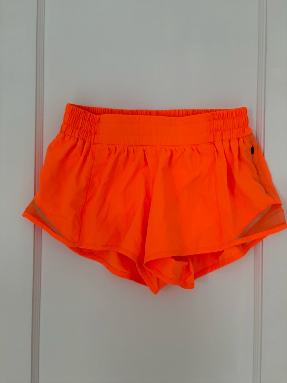 Lululemon Hotty Hot 2.5” Athletic Shorts — Bright Orange